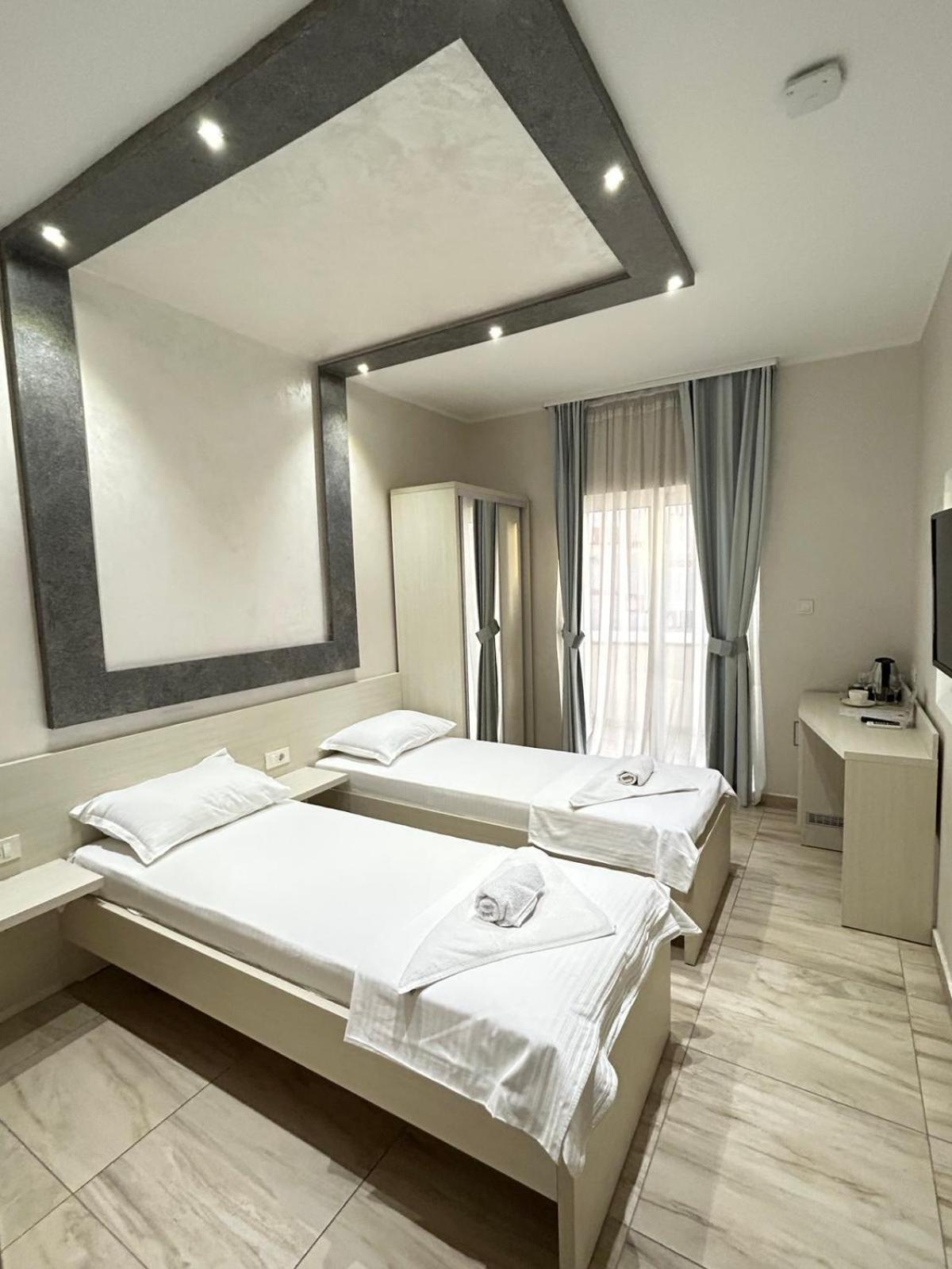 Hotel Maksim Herceg Novi Extérieur photo