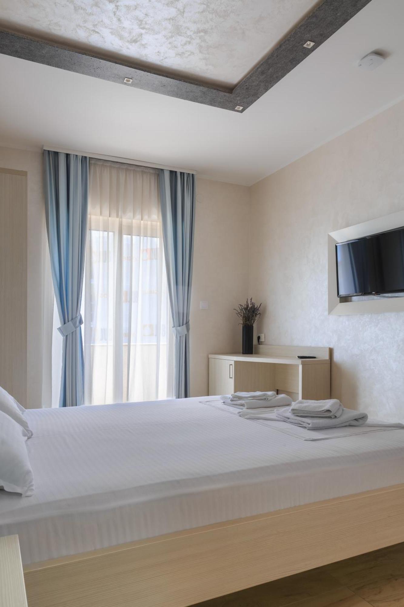 Hotel Maksim Herceg Novi Extérieur photo