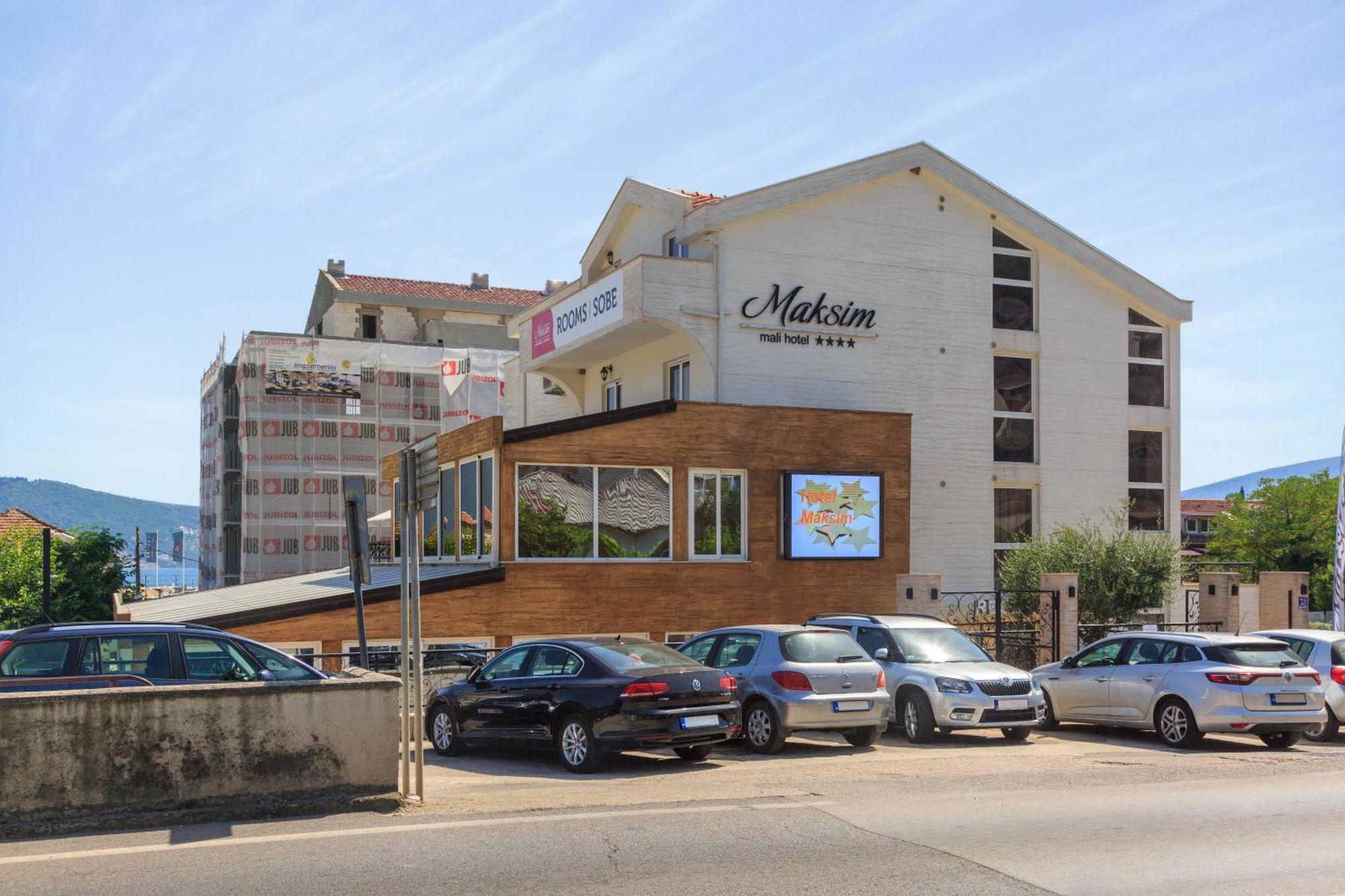 Hotel Maksim Herceg Novi Extérieur photo