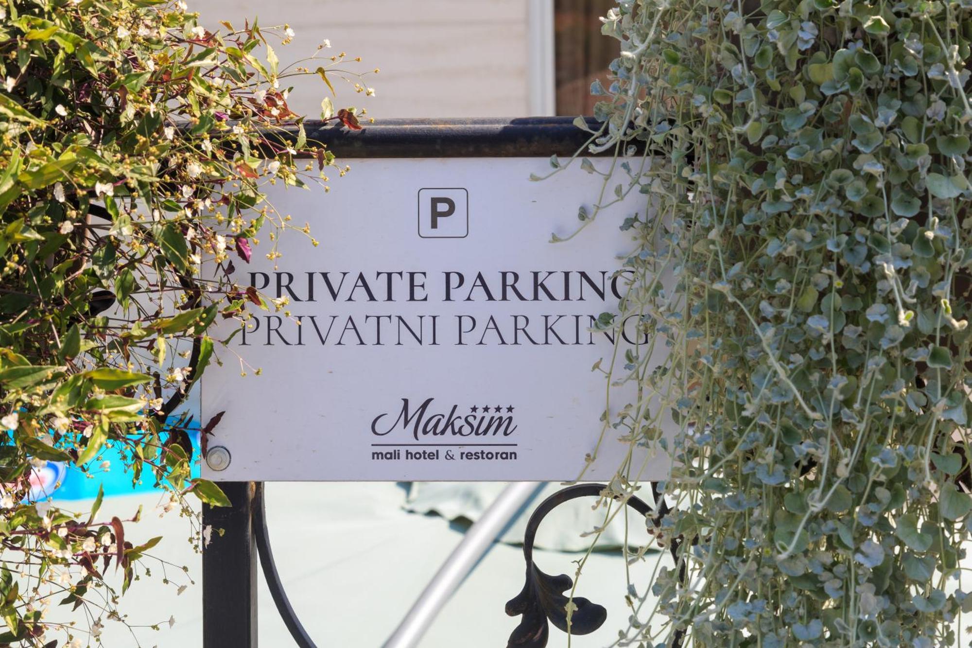 Hotel Maksim Herceg Novi Extérieur photo