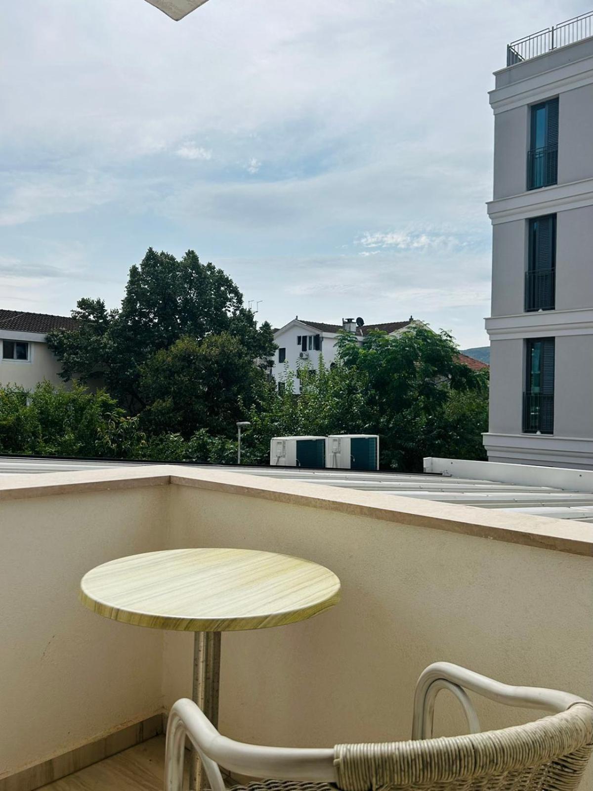 Hotel Maksim Herceg Novi Extérieur photo